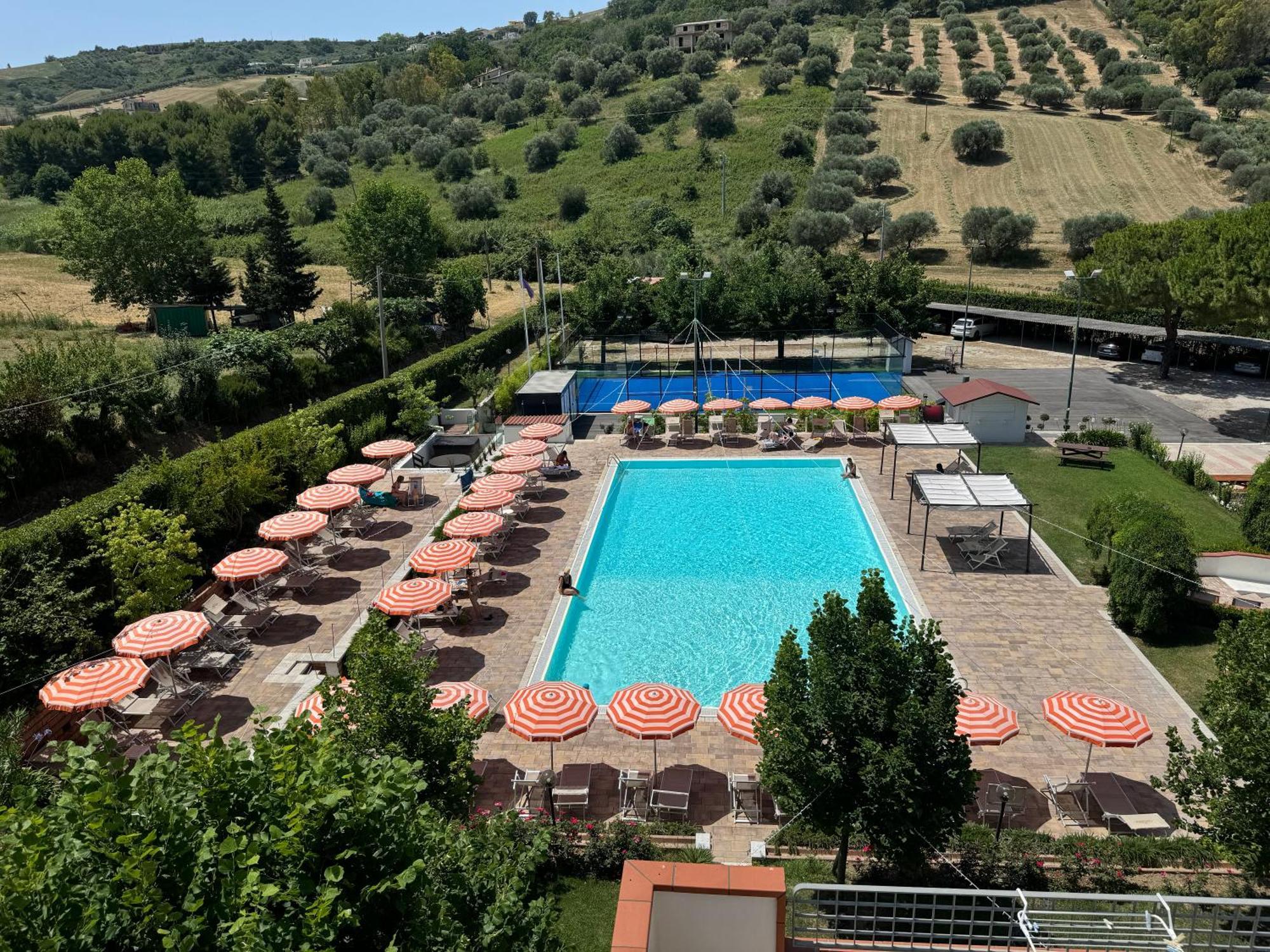 Pineto Resort Екстер'єр фото
