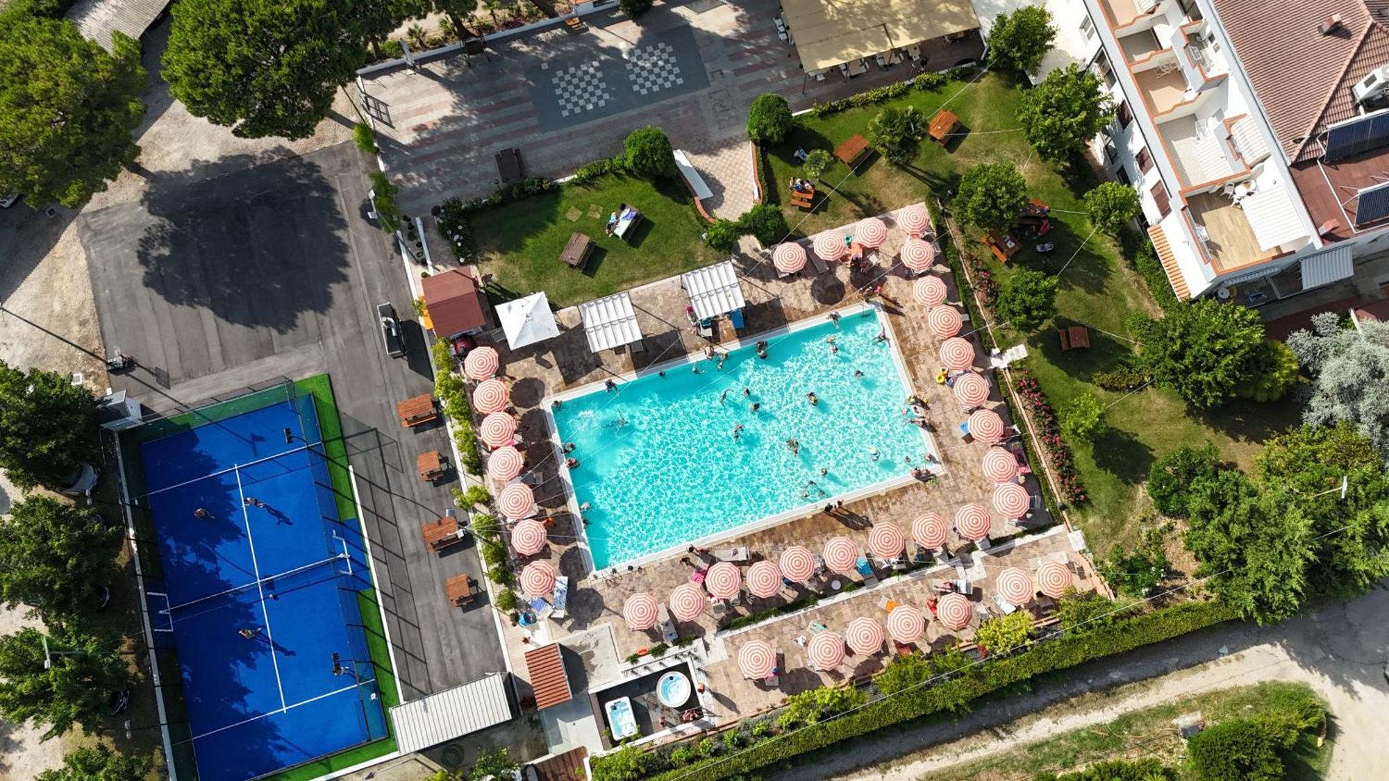 Pineto Resort Екстер'єр фото